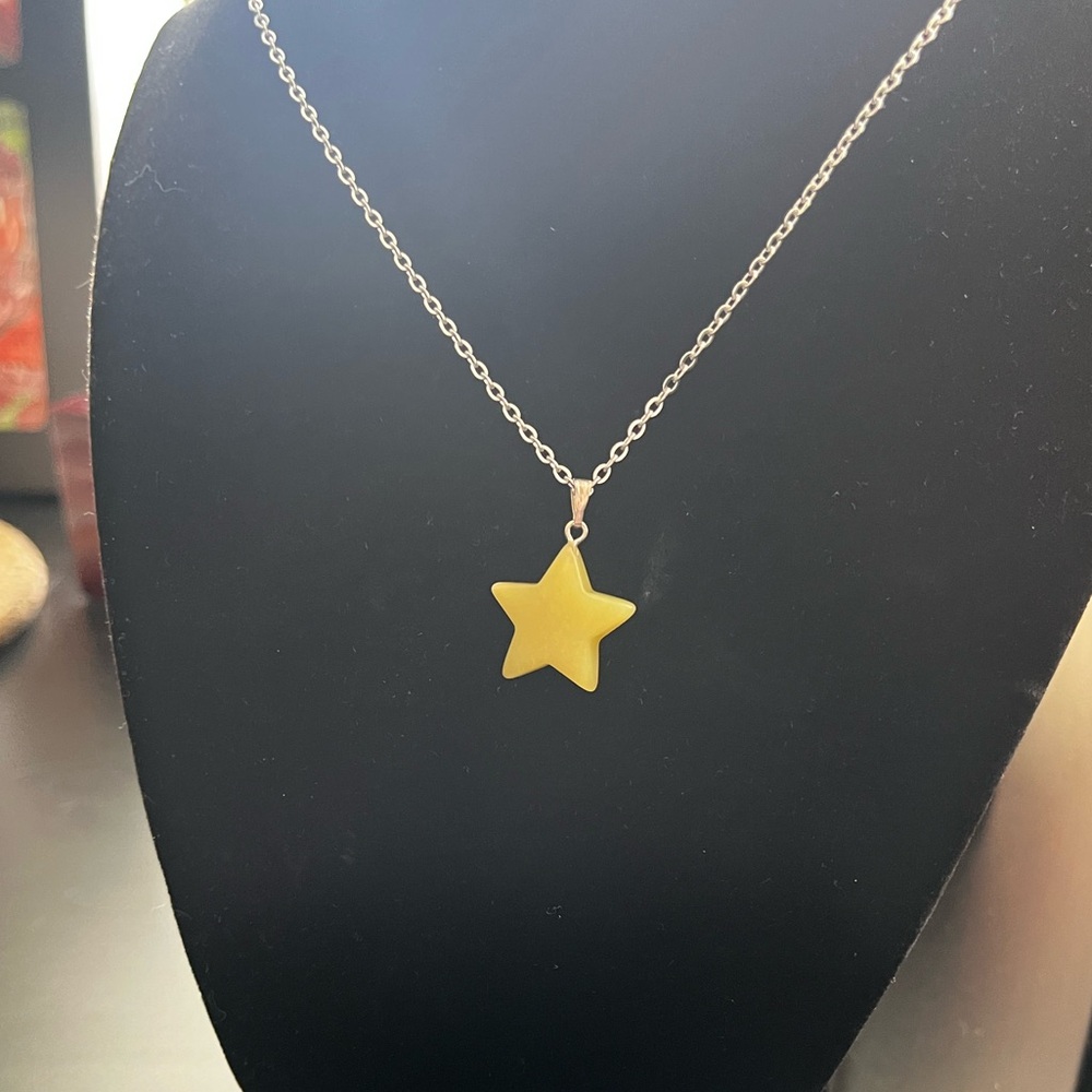 Stone star necklace